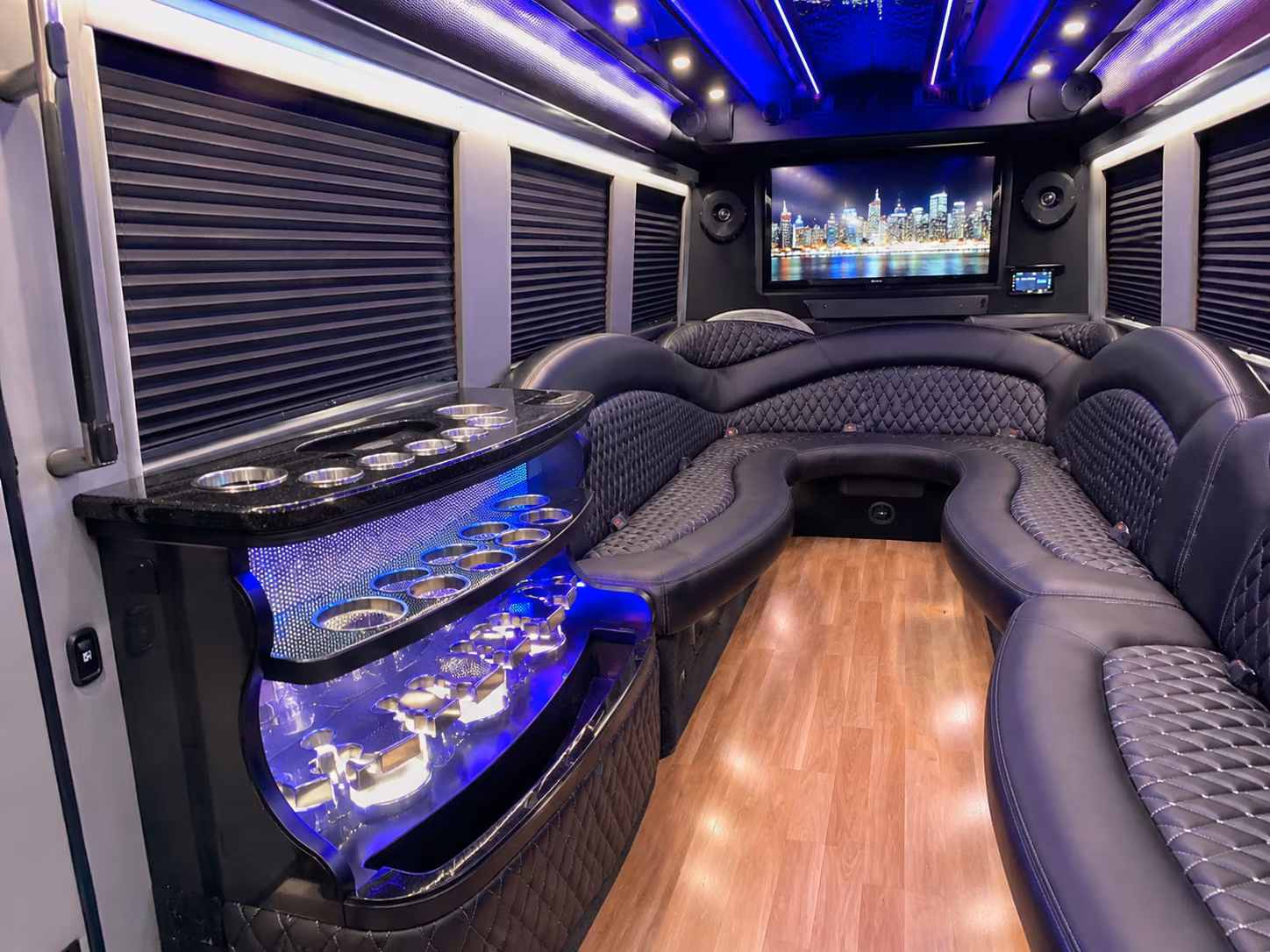 Santa Ana Birthday, Sweet 16, & Quinceañera Transportation group transportation