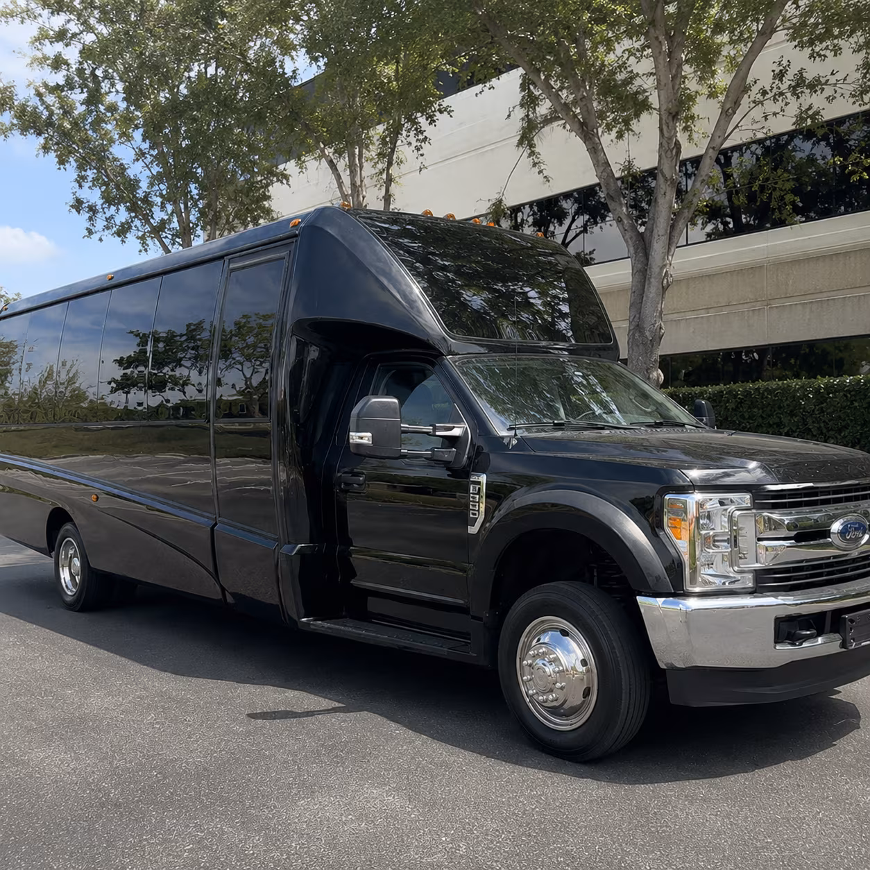 Santa Ana Birthday, Sweet 16, & Quinceañera Transportation pickup coordination